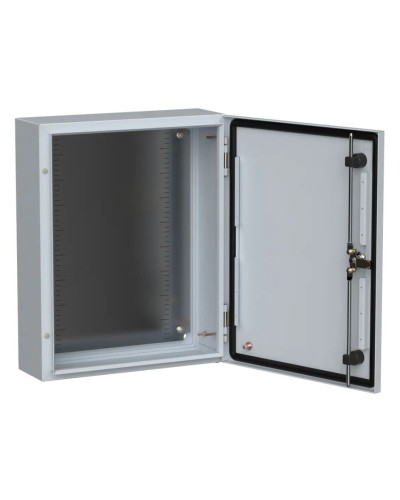 ЩМП-50.40.15 УХЛ1 IP66 500x400x150 TITAN 5 (TI5-10-N-050-040-015-66). Шкаф металлический с монтажной платой. IEK в Новомосковске