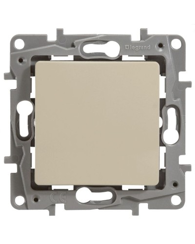 Выключатель 10AX-250В ETIKA, слоновая кость (672301). Выключатель. LegranD в Новомосковске